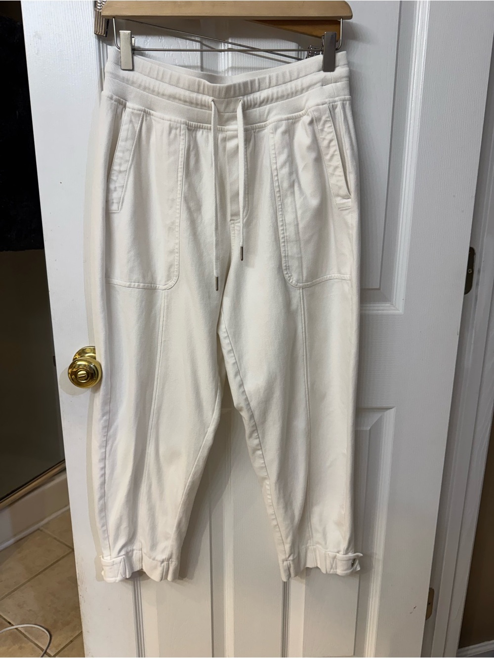Athleta Farallon Culotte/jogger style